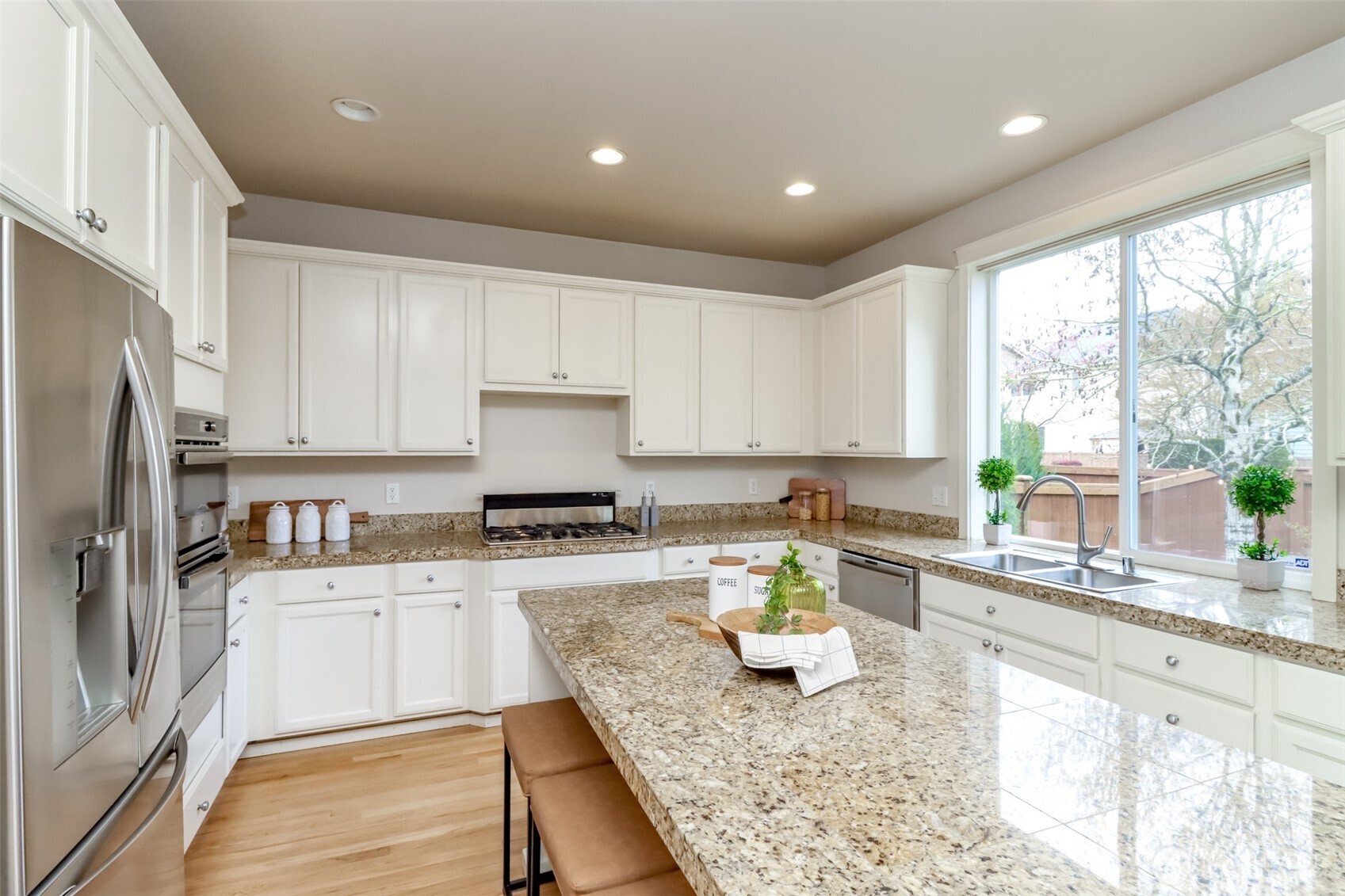 3817 164th Place Southeast Bothell, WA 98012 - Photo 4 of 40