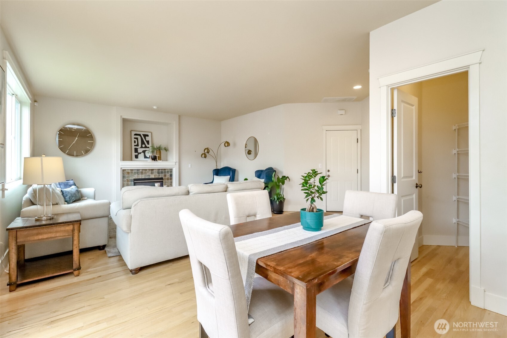 3817 164th Place Southeast Bothell, WA 98012 - Photo 7 of 40