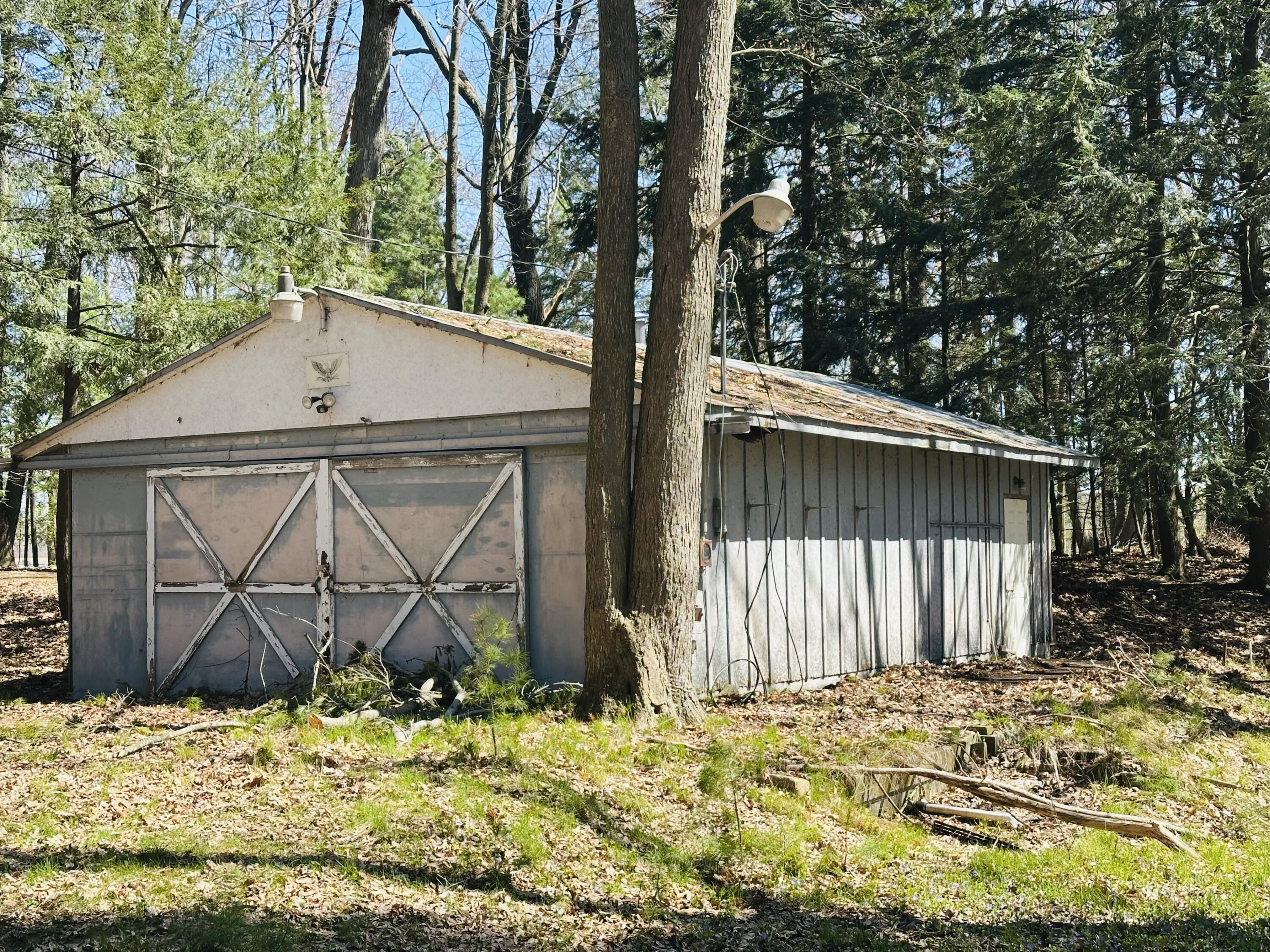 361 East Piney Road Manistee, MI 49660 - Photo 4 of 6 IMG_7861 (1)