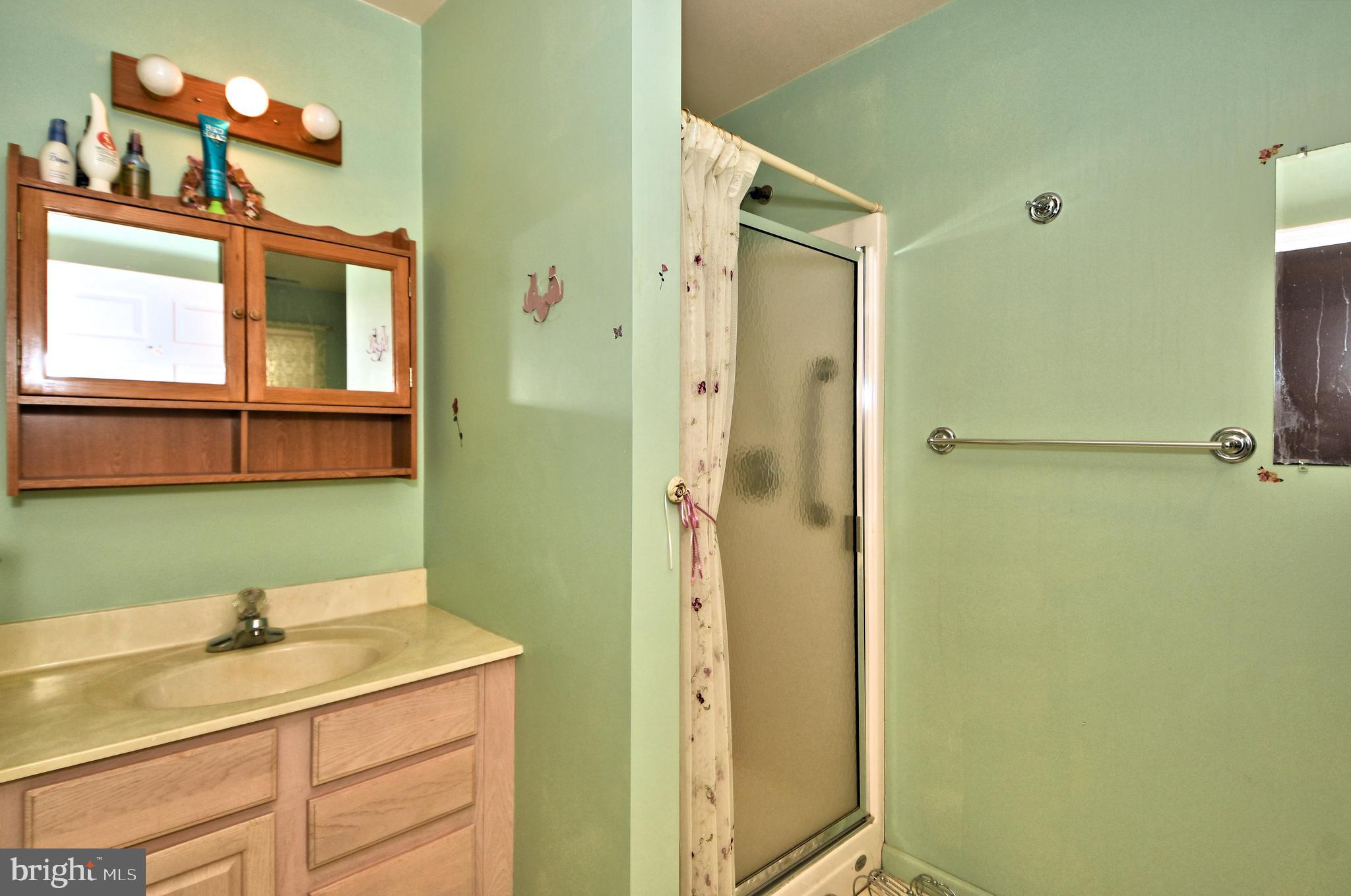 1233 Greenhill Road Yardley, PA 19067 - Photo 27 of 56 Gallery Image 27