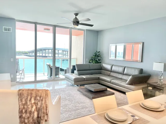 $3,500 | 2640 Lake Shore Drive, Unit 415, Riviera Beach, FL 33404