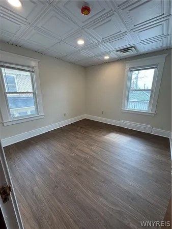 $1,850 | 117 Humboldt Parkway, Unit B, Buffalo, NY 14214