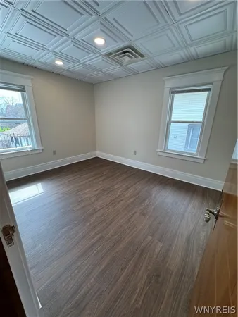 $1,850 | 117 Humboldt Parkway, Unit B, Buffalo, NY 14214