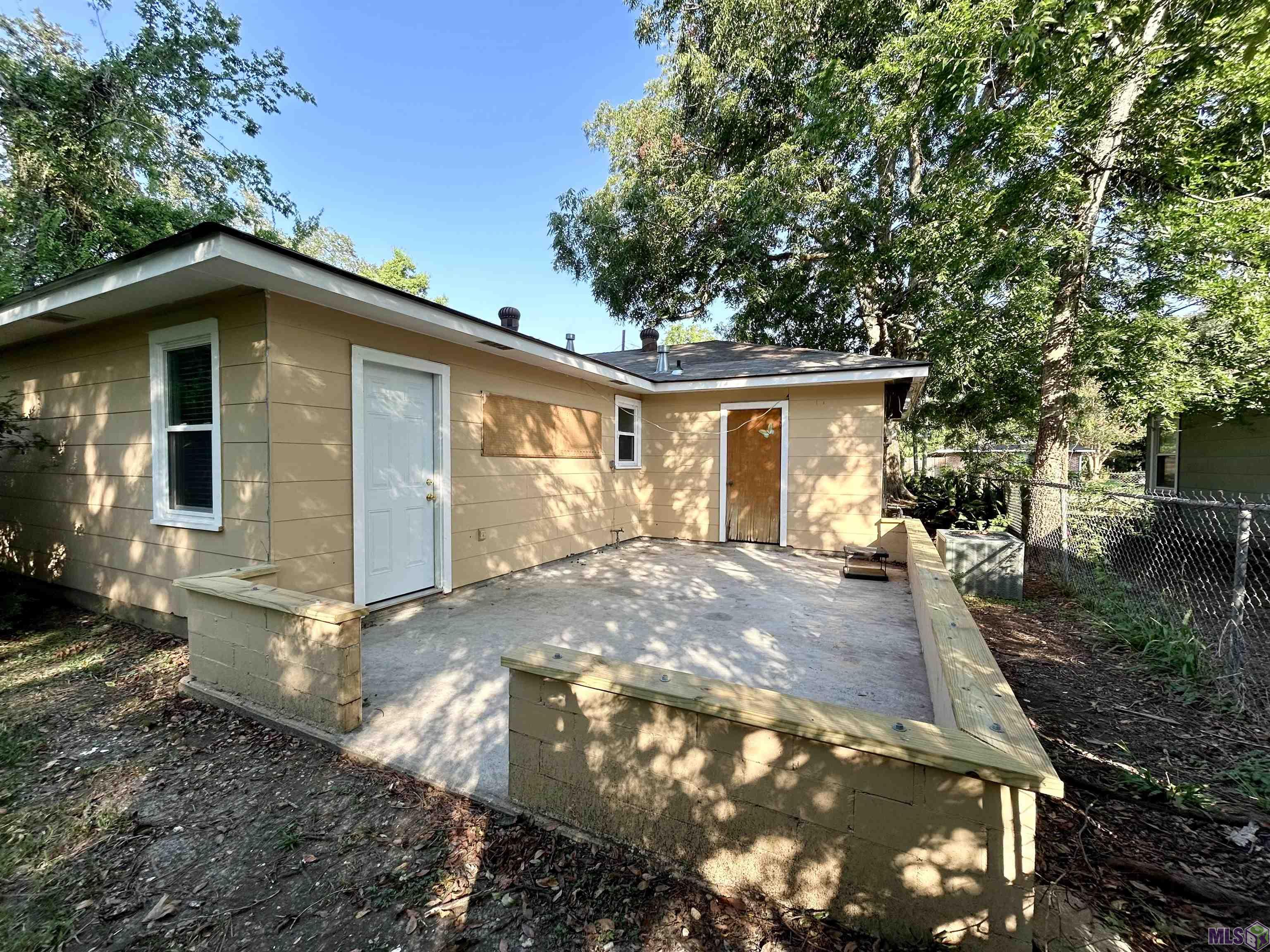 2428 Orpine Avenue Baton Rouge, LA 70808 - Photo 2 of 22