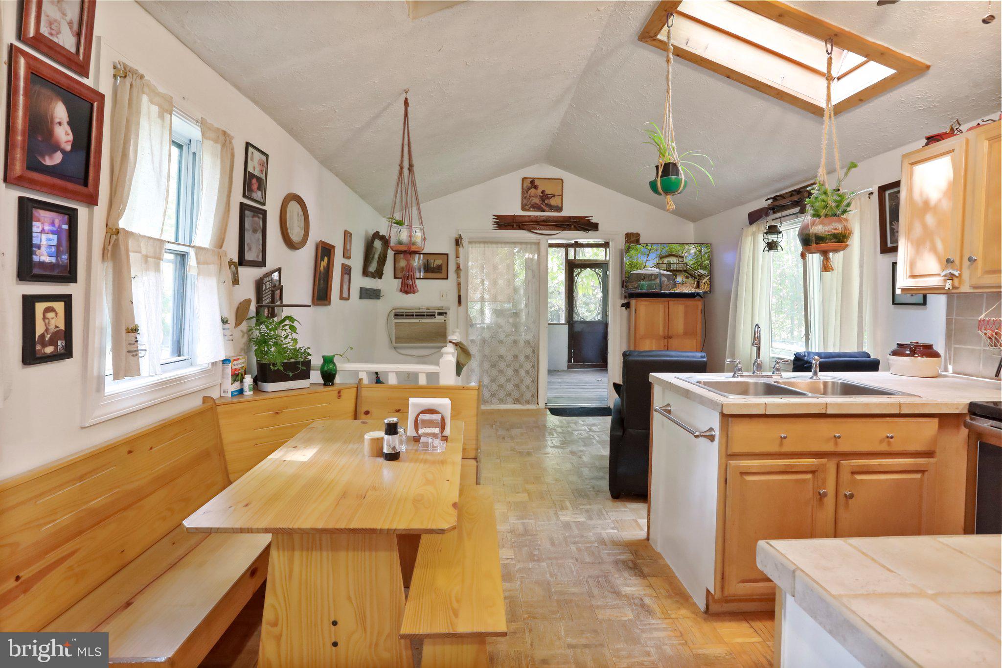 2596 High Top Road Linden, VA 22642 - Photo 13 of 27 Dining/ Kitchen combo