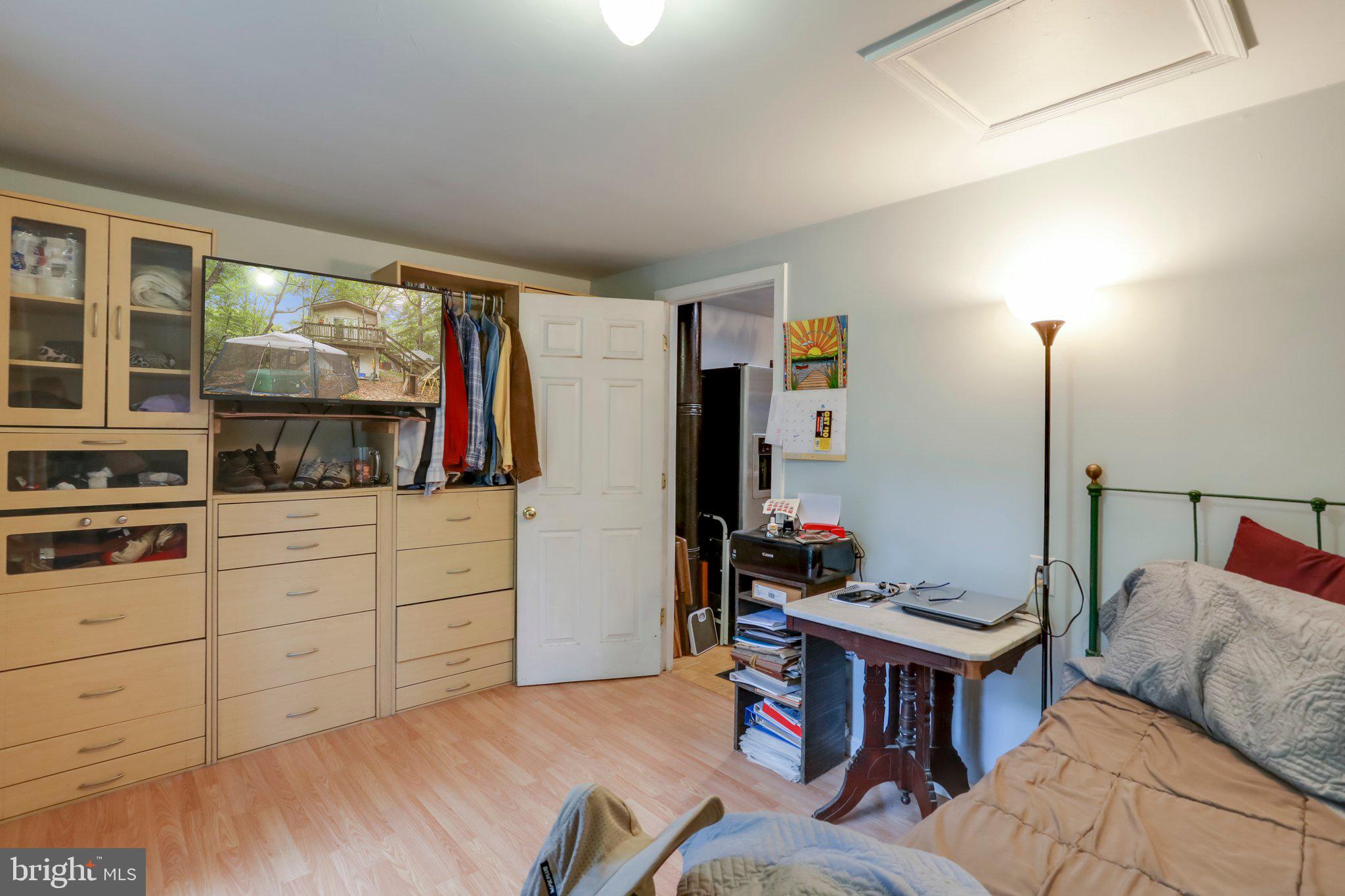 2596 High Top Road Linden, VA 22642 - Photo 15 of 27 First Floor Bedroom