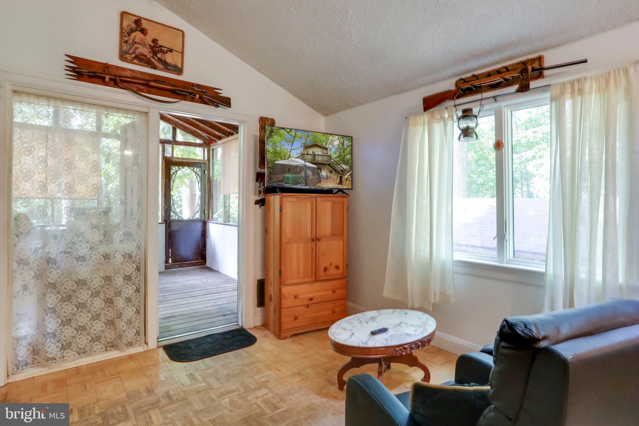 2596 High Top Road Linden, VA 22642 - Photo 6 of 27 Living Room