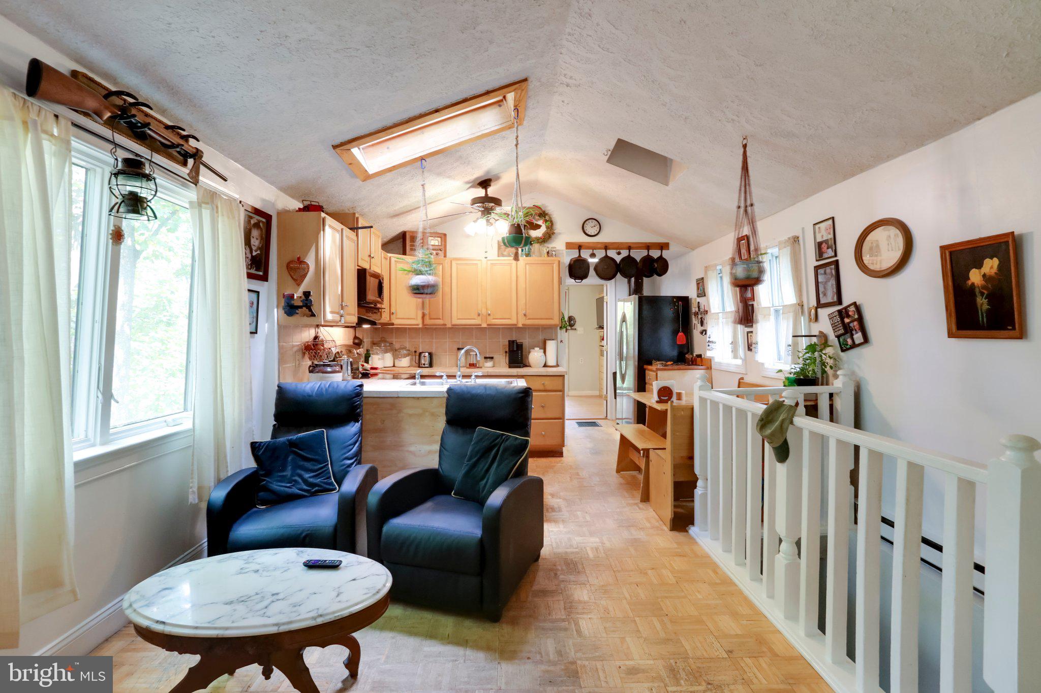 2596 High Top Road Linden, VA 22642 - Photo 7 of 27 Living Room