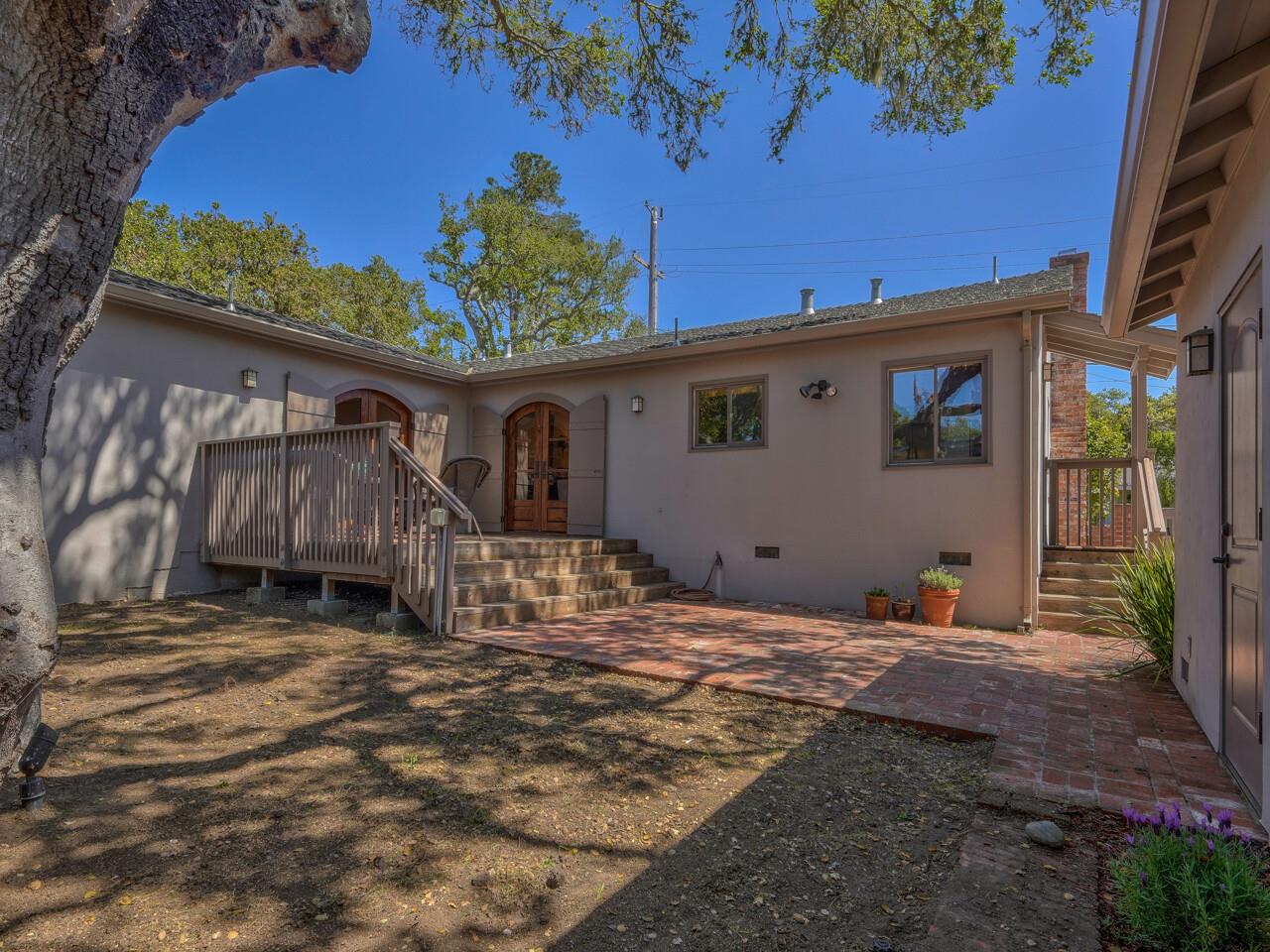 2 Perry Newberry Way Carmel, CA 93923 - Photo 27 of 30 a backyard of a house