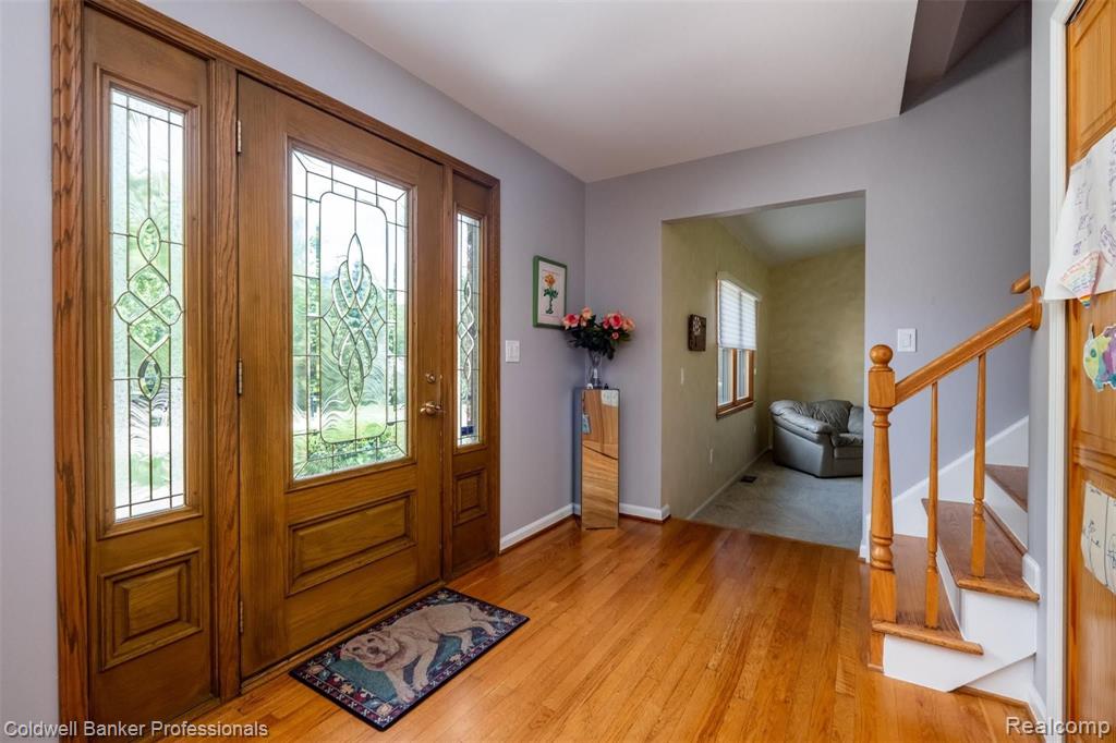 33669 York Ridge Street Farmington Hills, MI 48331 - Photo 9 of 46