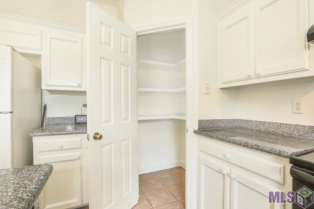 17282 Lakepark Avenue Baton Rouge, LA 70816 - Photo 13 of 22