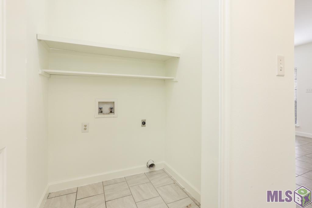 17282 Lakepark Avenue Baton Rouge, LA 70816 - Photo 14 of 22