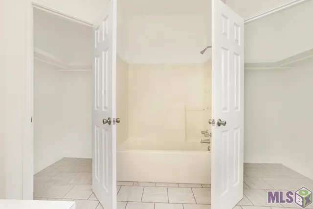 $219,900 | 17282 Lakepark Avenue, Baton Rouge, LA 70816