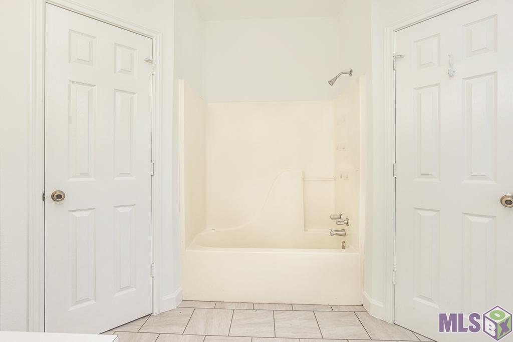 17282 Lakepark Avenue Baton Rouge, LA 70816 - Photo 18 of 22