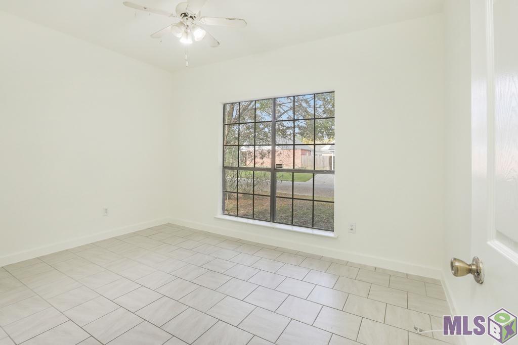17282 Lakepark Avenue Baton Rouge, LA 70816 - Photo 21 of 22