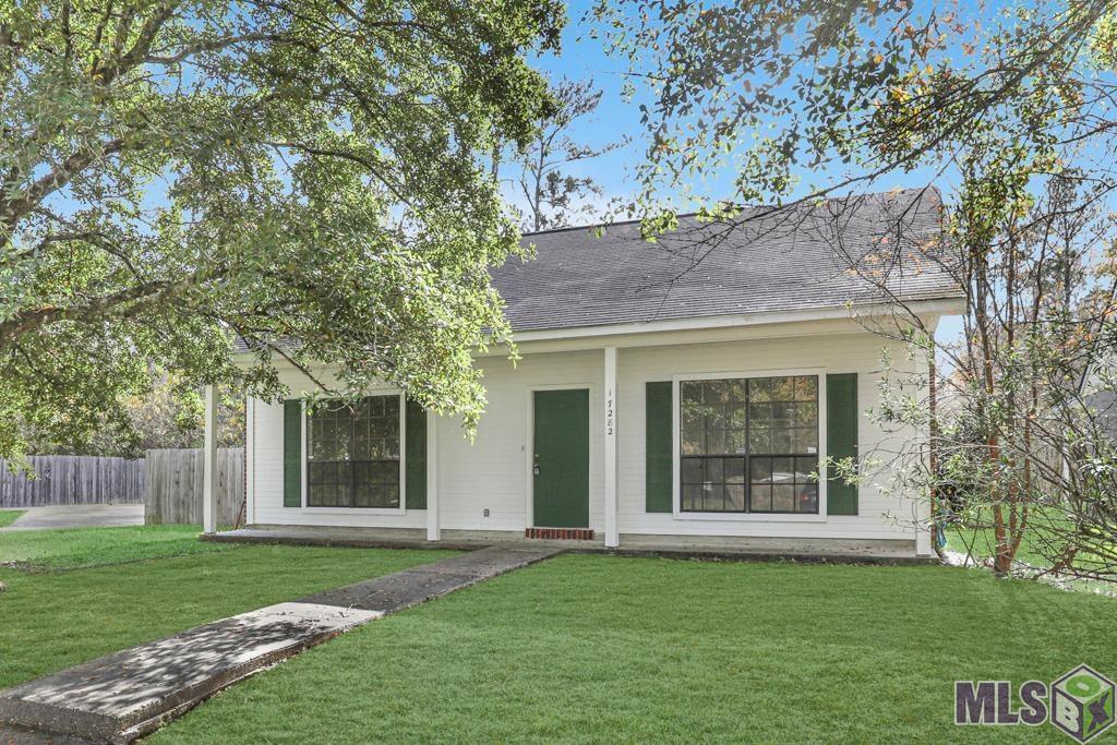 17282 Lakepark Avenue Baton Rouge, LA 70816 - Photo 3 of 22
