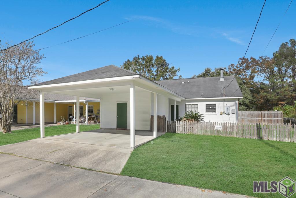 17282 Lakepark Avenue Baton Rouge, LA 70816 - Photo 4 of 22