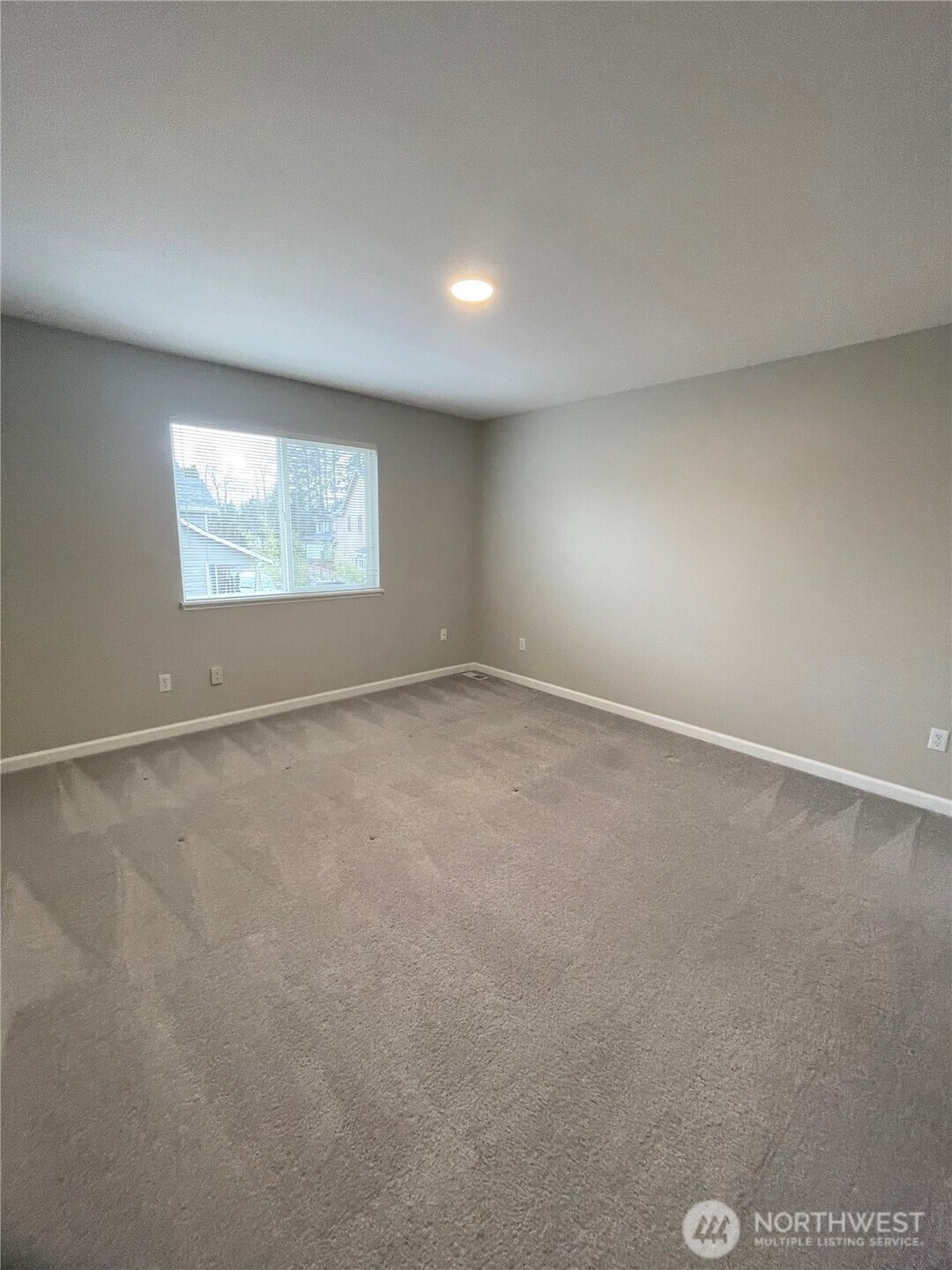 1909 Redmond Avenue Northeast Renton, WA 98056 - Photo 13 of 20
