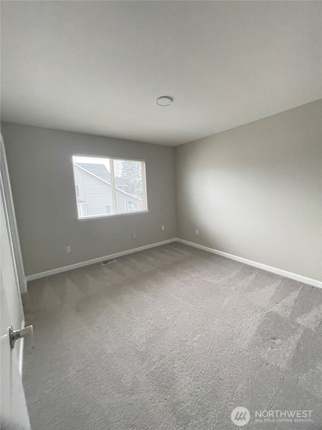 1909 Redmond Avenue Northeast Renton, WA 98056 - Photo 14 of 20