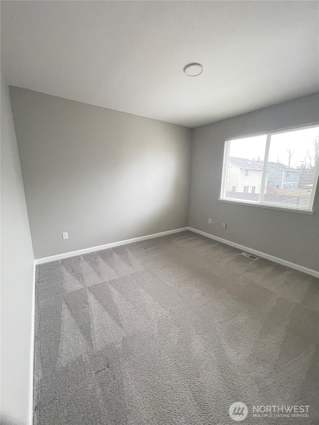 1909 Redmond Avenue Northeast Renton, WA 98056 - Photo 15 of 20