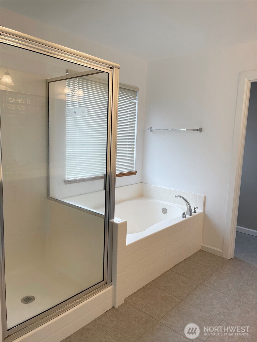 1909 Redmond Avenue Northeast Renton, WA 98056 - Photo 18 of 20