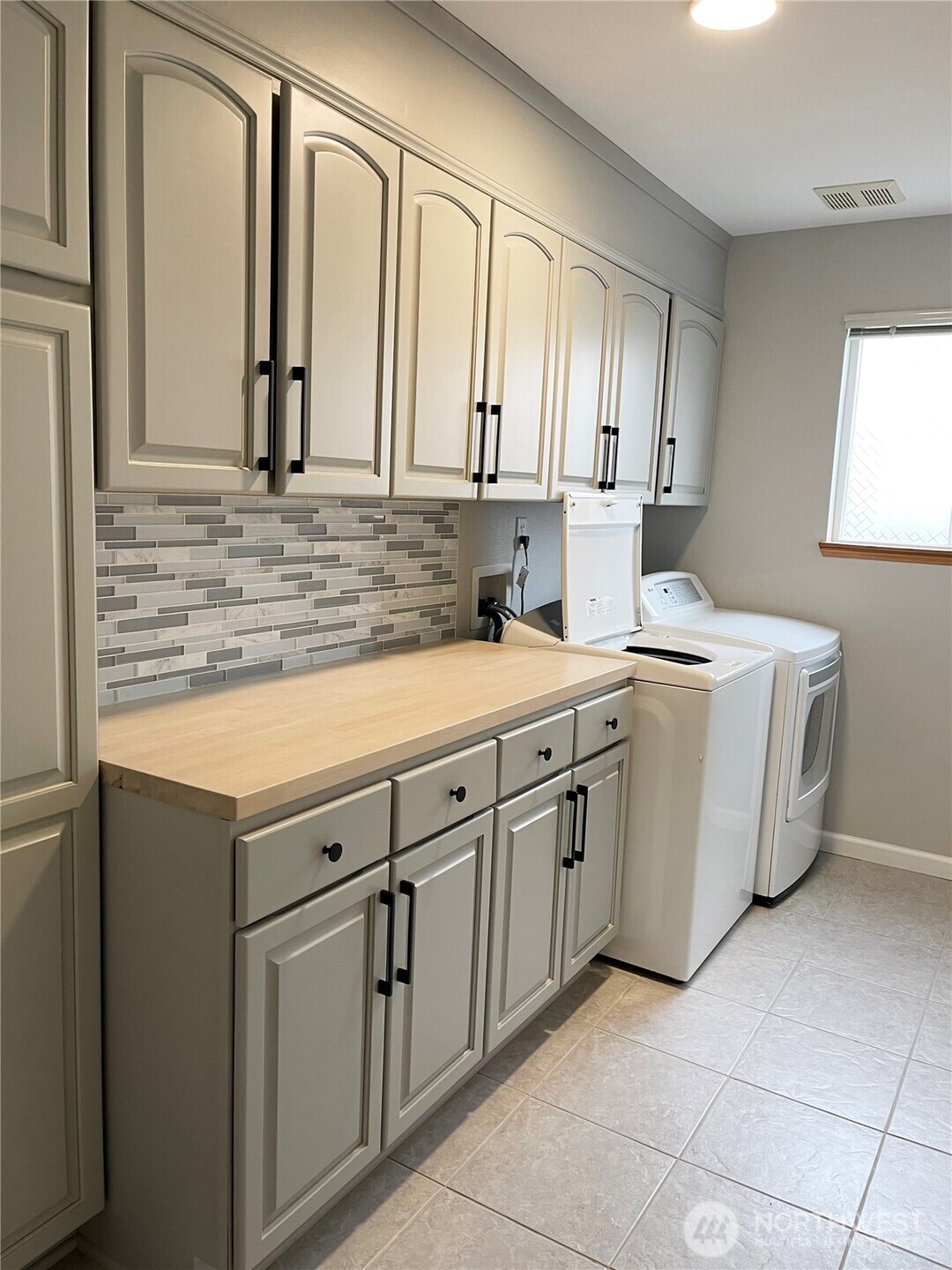 1909 Redmond Avenue Northeast Renton, WA 98056 - Photo 3 of 20