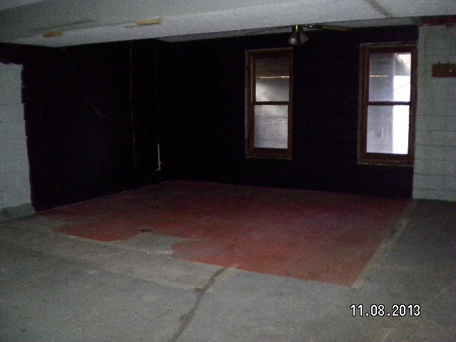 935 North Wolf Road Bloomfield, IN 47424 - Photo 16 of 29 Gallery Image 16