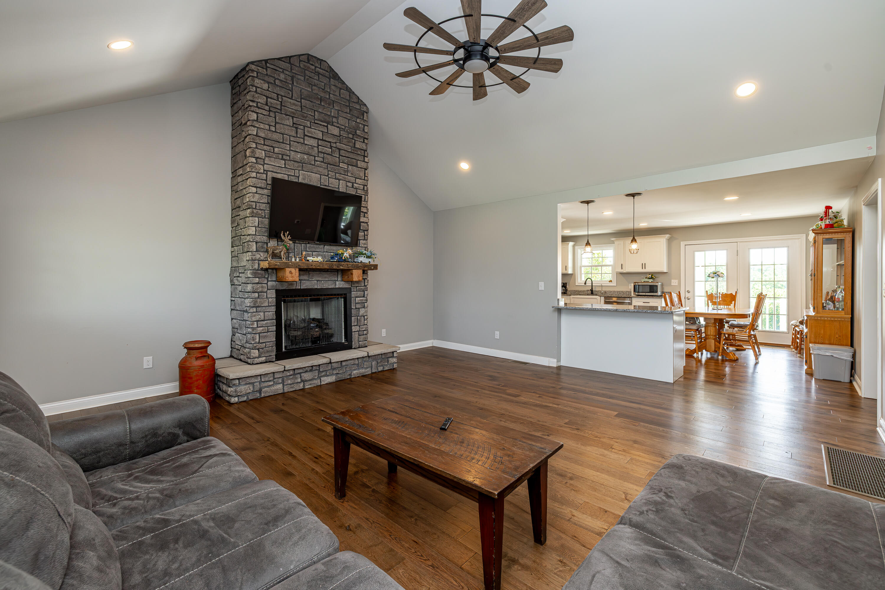 830 Johnson Road Harrodsburg, KY 40330 - Photo 6 of 47 1-10