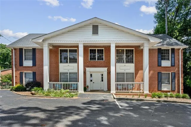$118,000 | 135 East Hill Street, Unit 22, Decatur, GA 30030