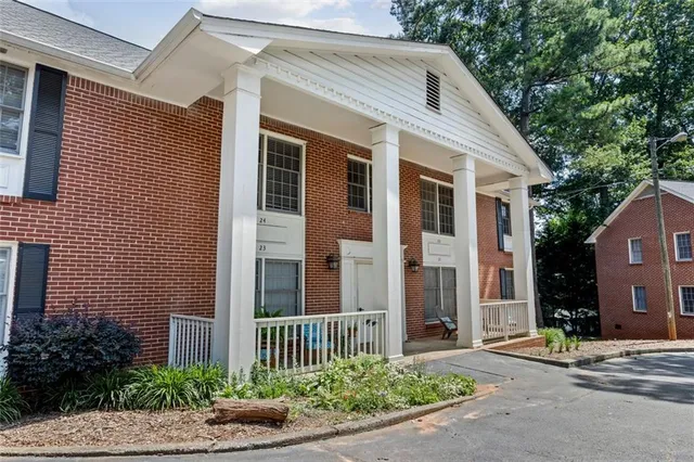 $118,000 | 135 East Hill Street, Unit 22, Decatur, GA 30030