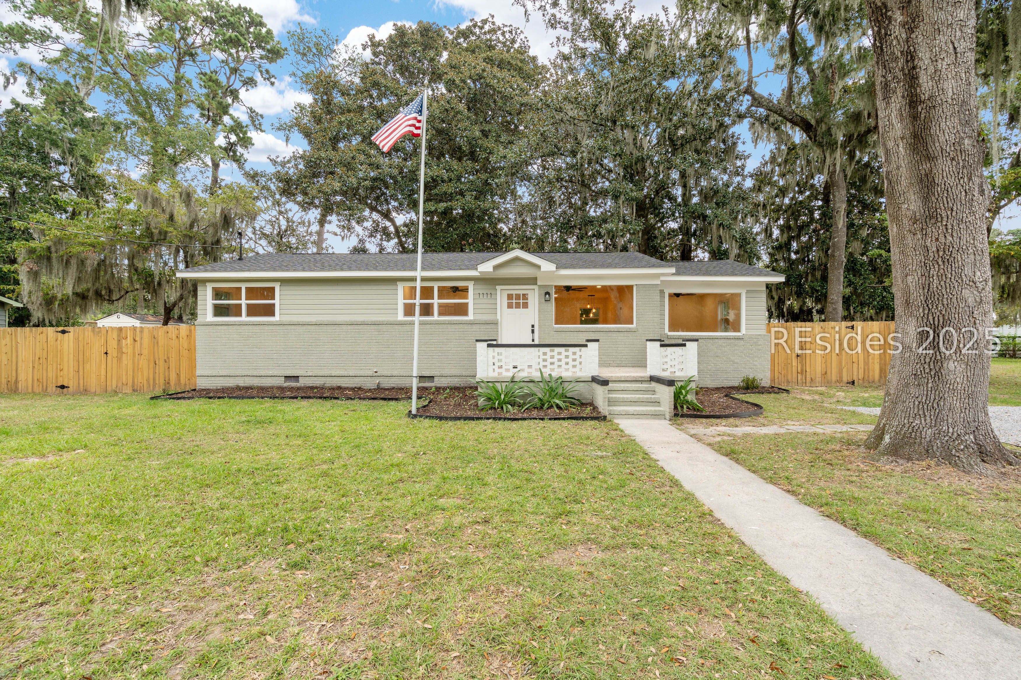 1111 Old Trail Road Beaufort, SC 29902 - Photo 3 of 35