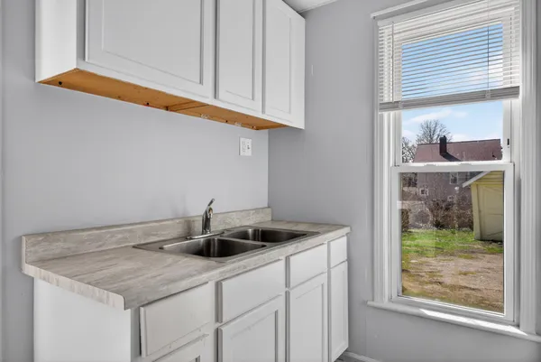 $109,900 | 202 South W Avenue, Jackson, MI 49201