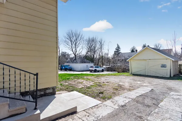 $109,900 | 202 South W Avenue, Jackson, MI 49201