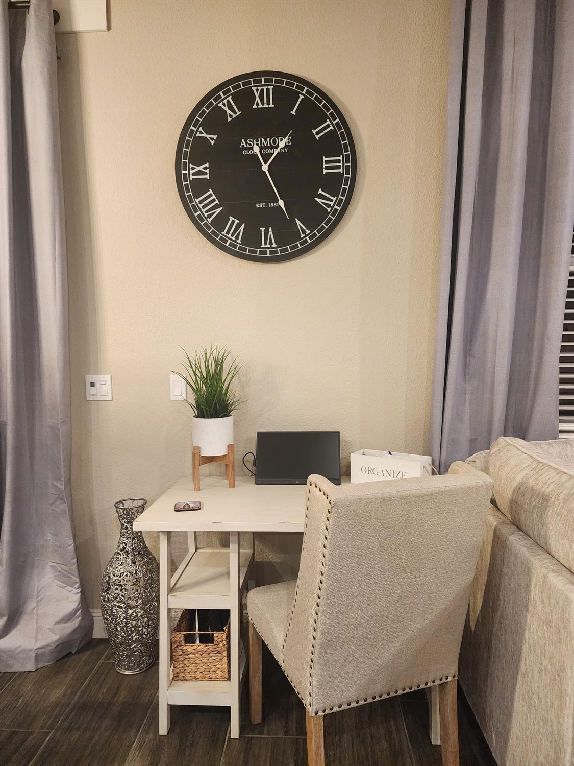 1820 Van Ruiten Drive Lodi, CA 95242 - Photo 7 of 32 Work space