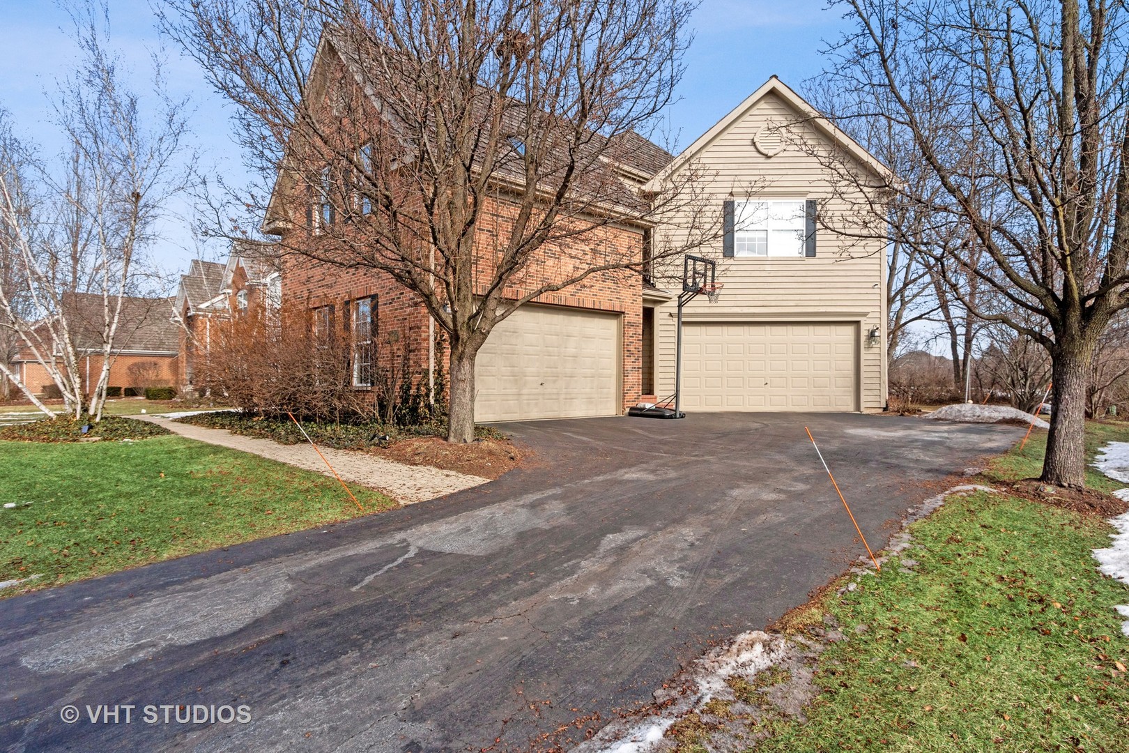 411 Morgan Lane Fox River Grove, IL 60021 - Photo 2 of 37 a view of a house with a yard