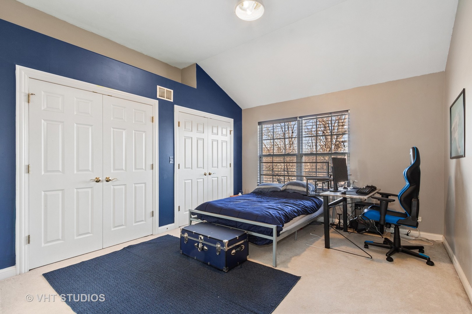 411 Morgan Lane Fox River Grove, IL 60021 - Photo 27 of 37 a bed room with furniture and a window