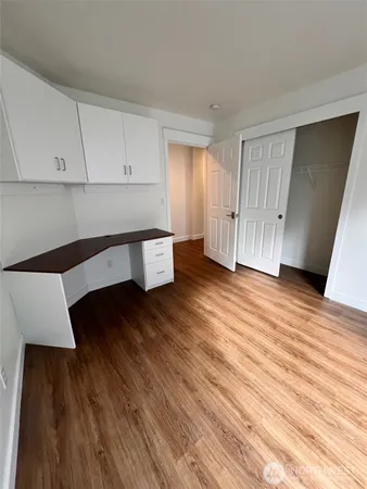 $2,700 | 321 East Soderberg Road, Unit A2, Allyn, WA 98524