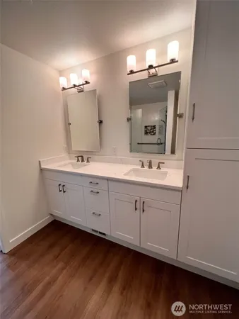$2,700 | 321 East Soderberg Road, Unit A2, Allyn, WA 98524