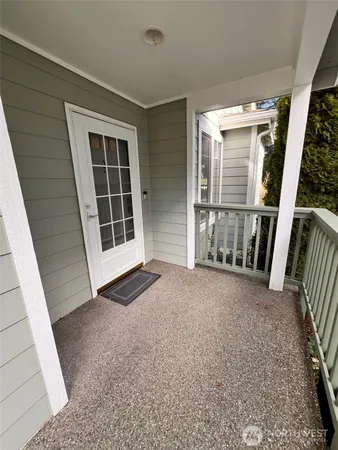 $2,700 | 321 East Soderberg Road, Unit A2, Allyn, WA 98524