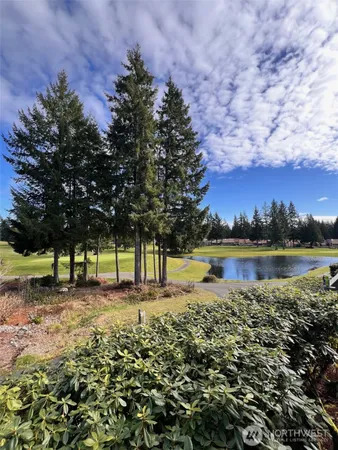 $2,700 | 321 East Soderberg Road, Unit A2, Allyn, WA 98524