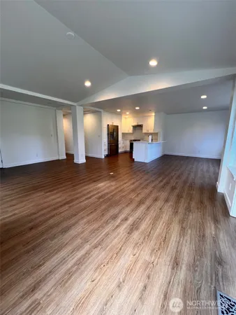 $2,700 | 321 East Soderberg Road, Unit A2, Allyn, WA 98524