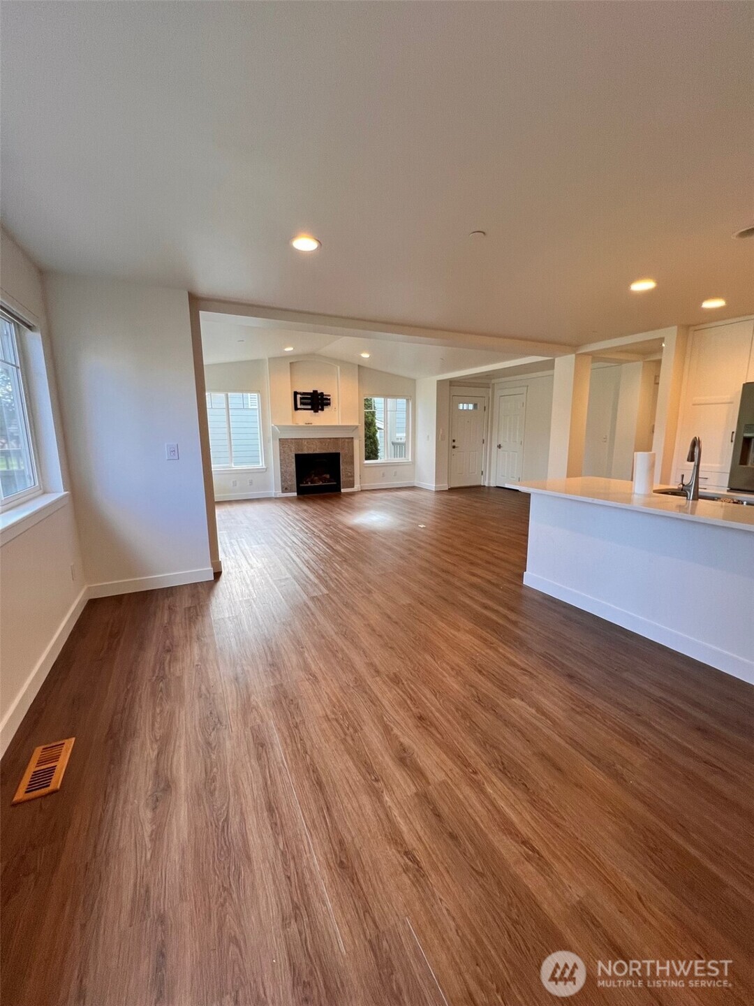 321 East Soderberg Road, Unit A2 Allyn, WA 98524 - Photo 6 of 27