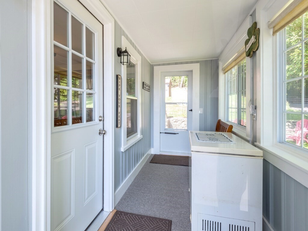 64 Upland Street Worcester, MA 01607 - Photo 5 of 42 Gallery Image 5