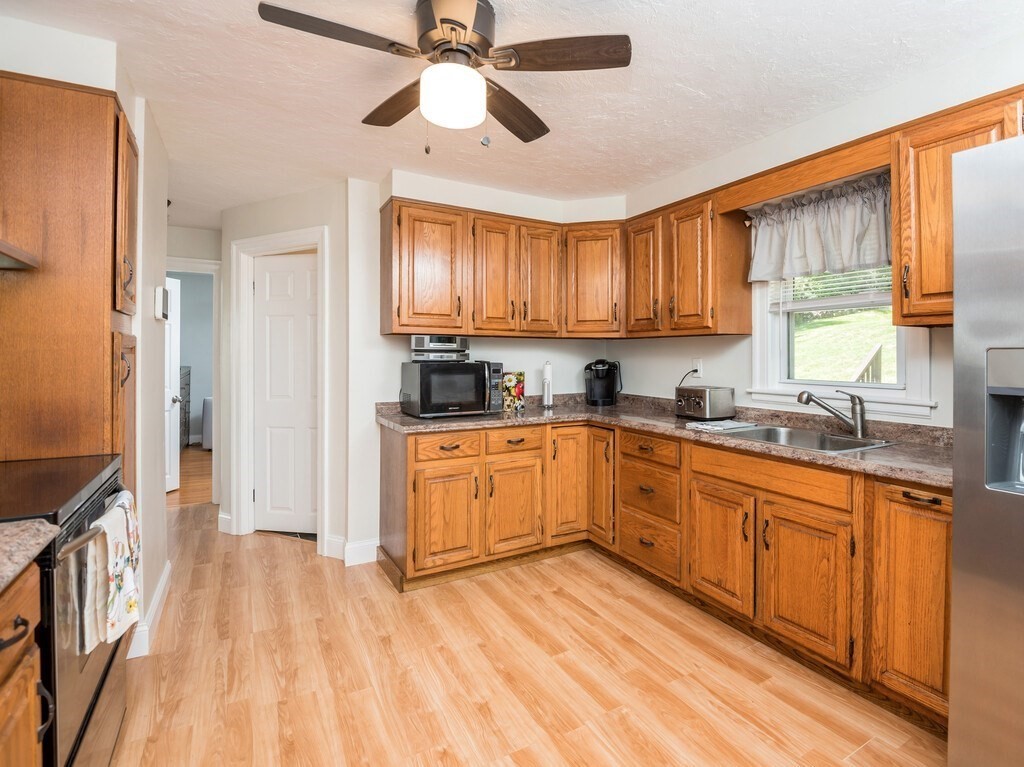 64 Upland Street Worcester, MA 01607 - Photo 7 of 42 Gallery Image 7