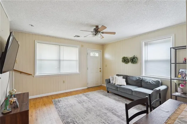 $489,900 | 6620 Canal Boulevard, New Orleans, LA 70124