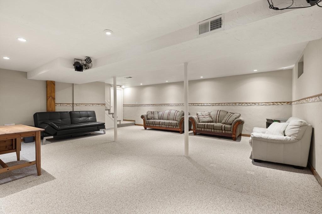 9 Arnold Road Framingham, MA 01701 - Photo 22 of 31