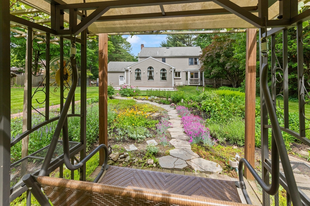 9 Arnold Road Framingham, MA 01701 - Photo 27 of 31