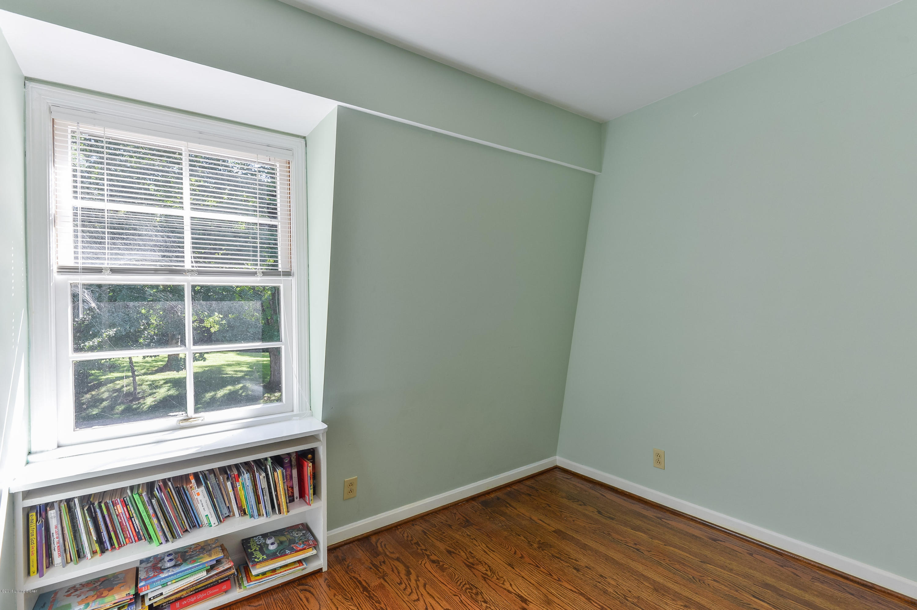 1820 Evergreen Road Anchorage, KY 40223 - Photo 20 of 28 35 LSIR 20160822
