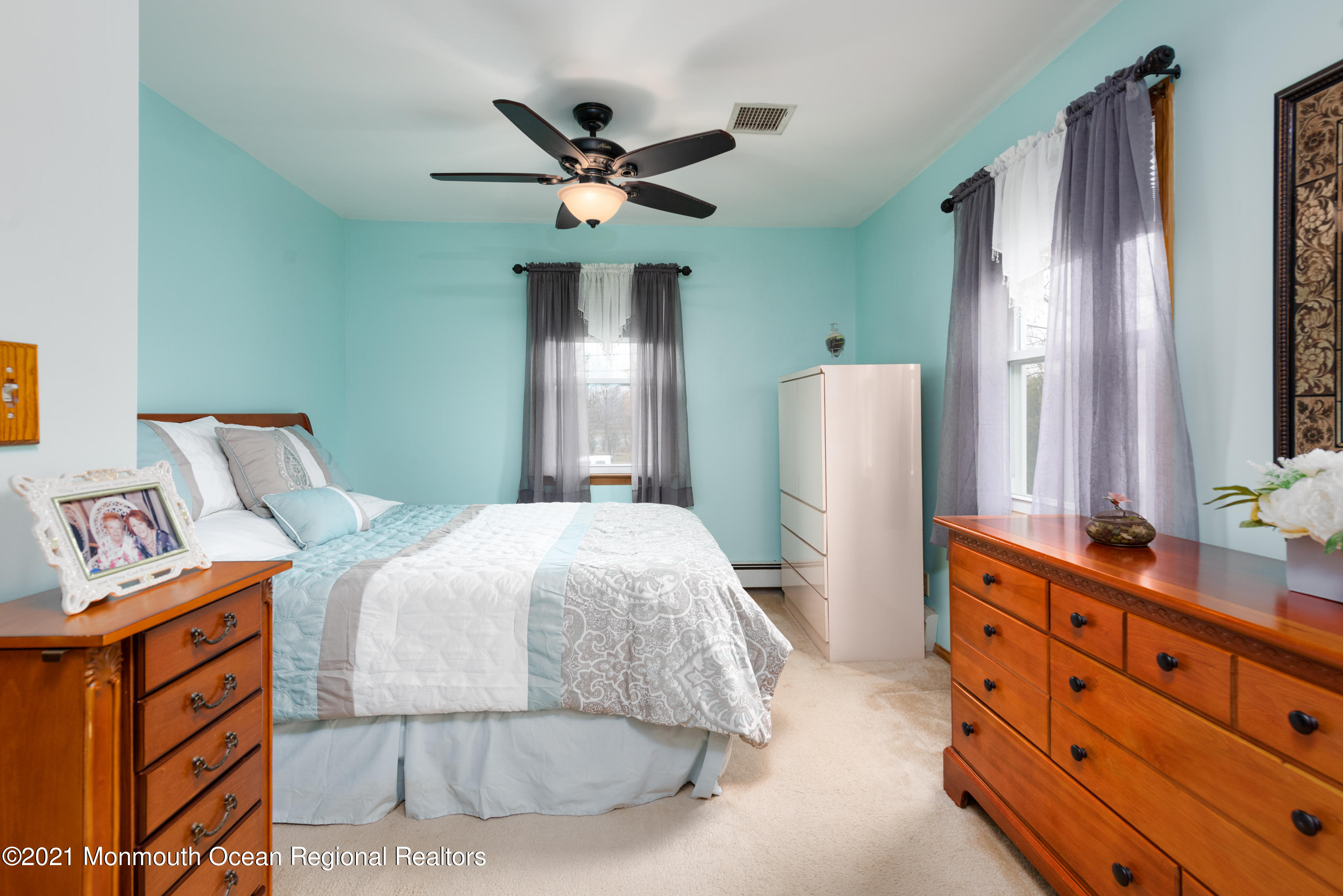 460 Turf Drive Freehold, NJ 07728 - Photo 19 of 26 BAP_5859-Edit