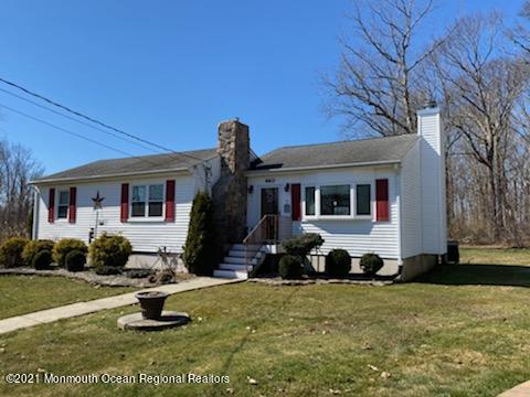 460 Turf Drive Freehold, NJ 07728 - Photo 4 of 26 IMG_3704 (2)